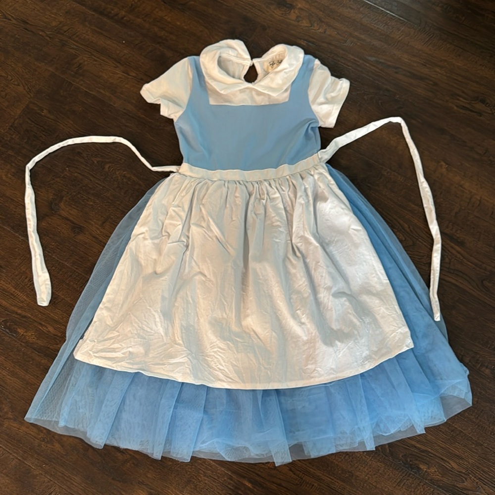 Taylor Joelle Belle 7 dress play condition